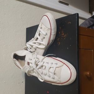 Men's converse size 9